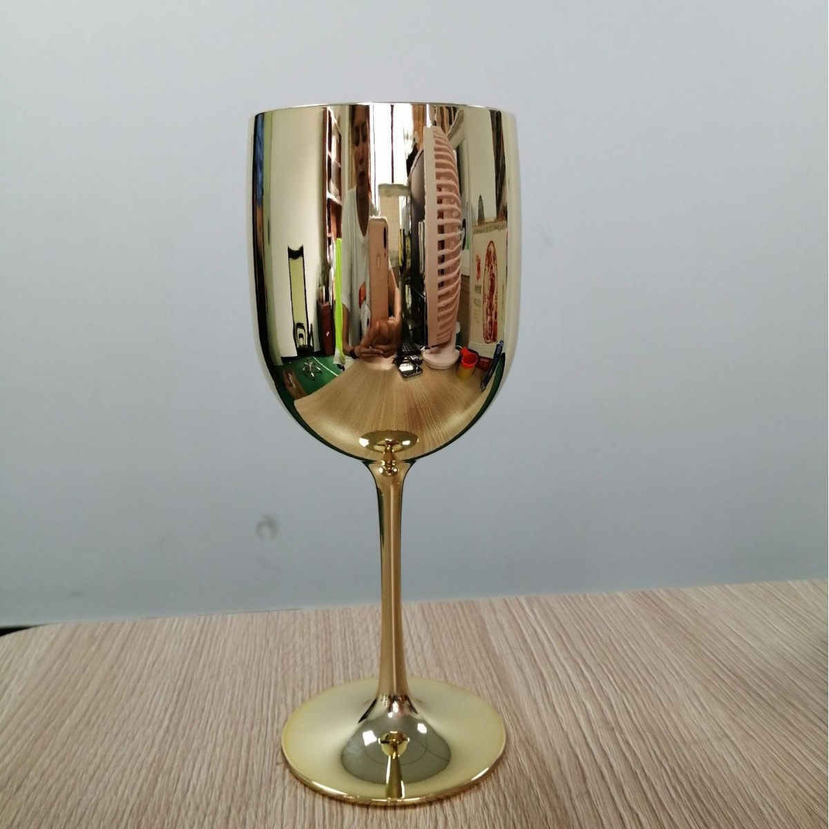 금