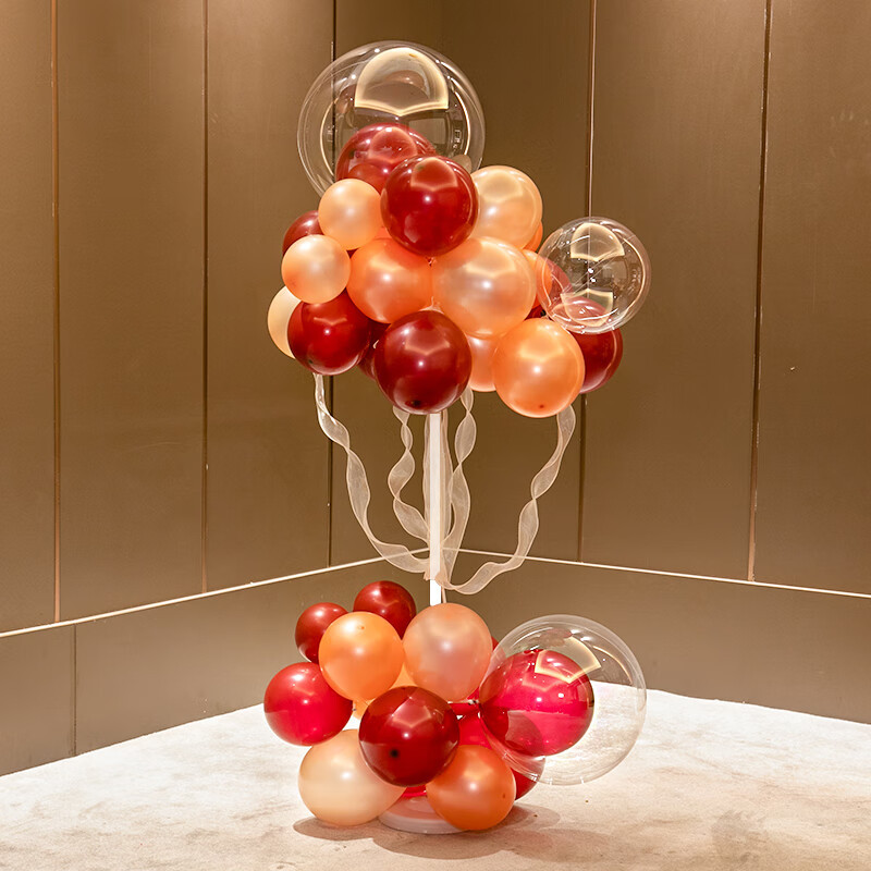 Columna de Globo de oro de champán de vino tinto