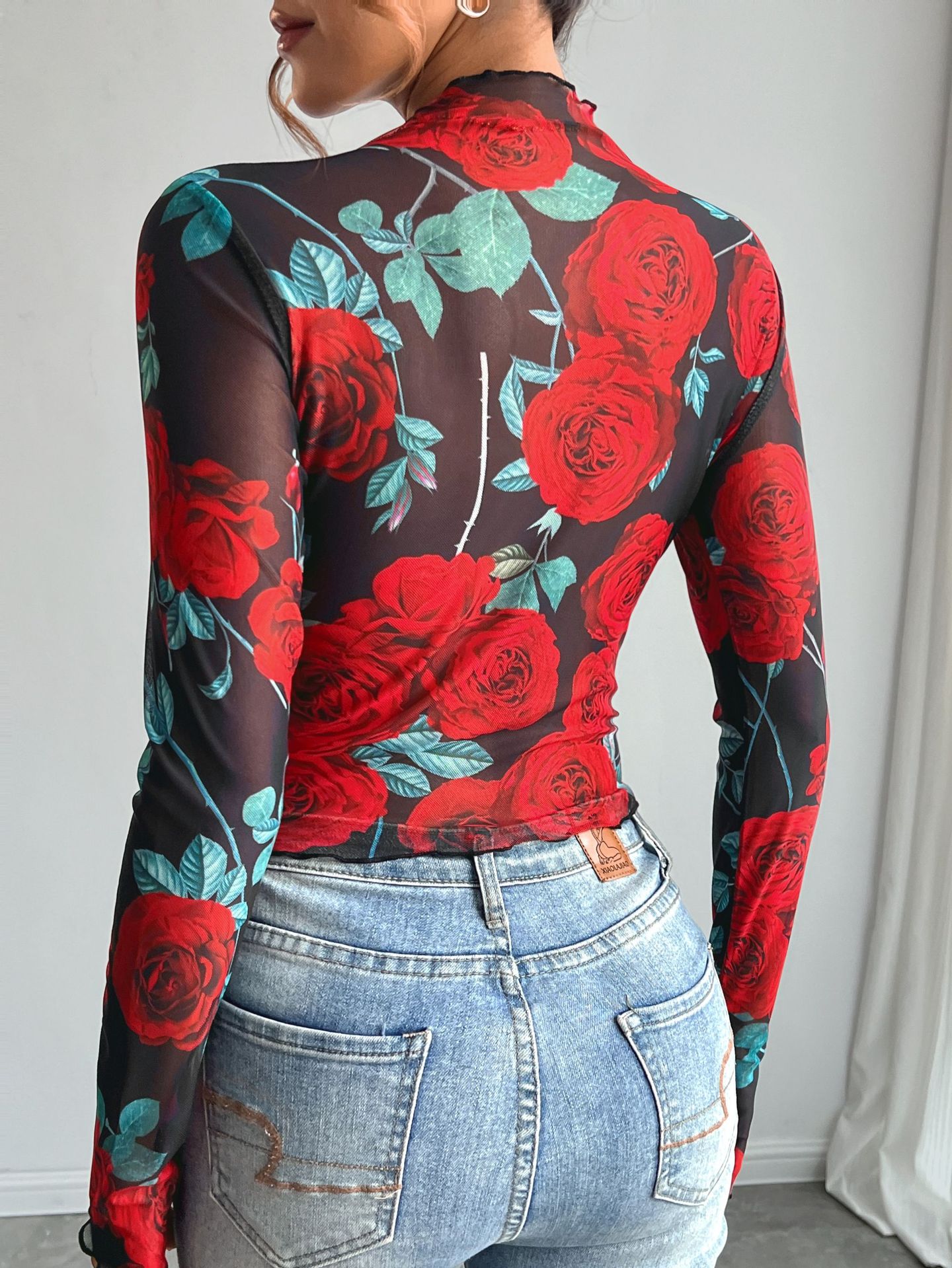Amazon transfronterizo europeo y americano 2026 nuevo estilo femenino rosa transparente estampado floral de manga larga cuello pequeño