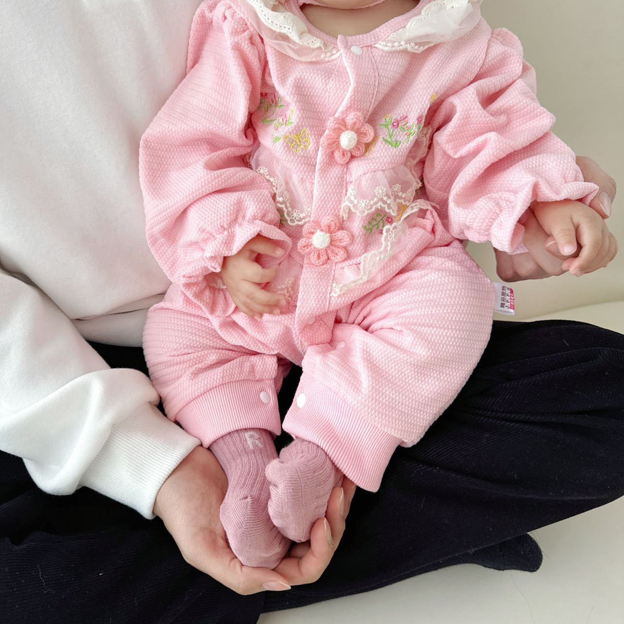 Primavera y otoño versión coreana de estilo princesa infantil, estilo occidental, mameluco de una pieza con capucha, vestido de cien días de luna llena para niñas