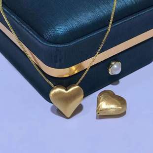18K Gold Heart Wide Pendant Au750 European and American Simple Necklace Accessible Luxury High-End Fashion Design Versatile Water Shell