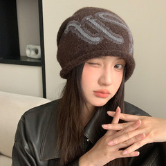 秋冬字母提花保暖针织帽子女户外出行护耳套头帽街头个性堆堆冷帽