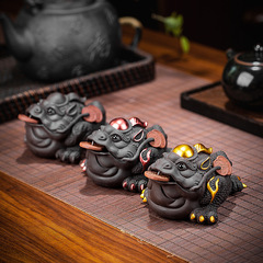 Zisha wealth-bringing gold toad tea pet ornament exquisite can be raised tea table tea tray decoration tea set accessories home-warding toad tea toy