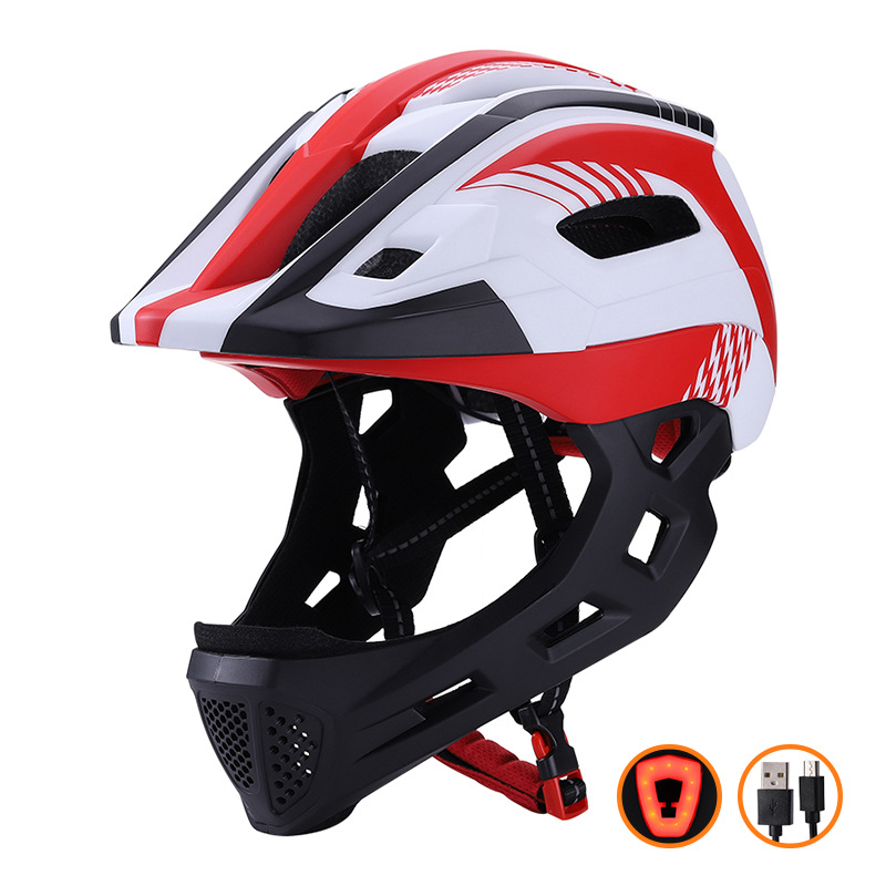 Fabricante USB luz trasera casco completo para niños equilibrio coche deportivo casco scooter patinaje casco de protección para niños