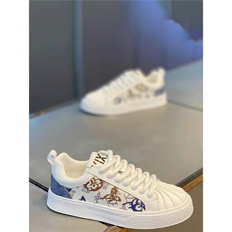 Highly Recommended! the Combination of Fashion and Comfort by European and American Designers! Fashionable Thick-Soled Versatile White Sneakers for Men