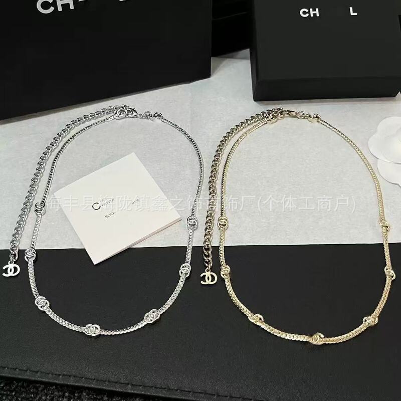 25 Five-Flower Seven-Flower Double C Necklace for Women, Elegant and High-End Style, Chanel-Inspired Matching Collarbone Chain, Wholesale Short Style, Fresh and Sweet 25 Five-Flower Seven-Flower Double C Necklace for Women, Elegant and High-End Style, Chanel-Inspired Matching Collarbone Chain, Wholesale Short Style, Fresh and Sweet