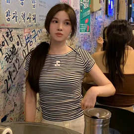 原单高品质RR撞色条纹绑带斜肩短袖T恤女显瘦短款上衣夏季修身款
