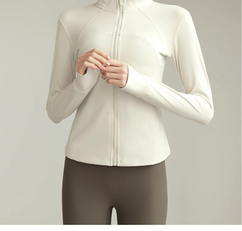 According To The Product Information Provided, The Length Of This Sports Suit Is A Short One. Fitness Suit Women_desvips.com
