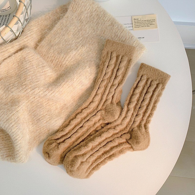 다크 브라운 한 쌍