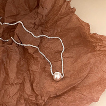 七祺波光粼粼猫眼石超闪韩系小众轻奢拉丝圆球菜花链颈链通勤推荐