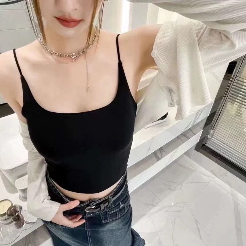 검은색
