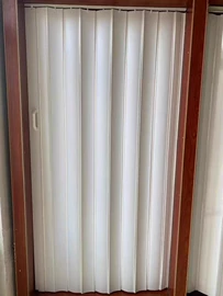 折叠门;拉手;滑轨