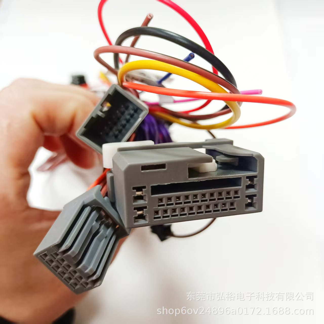 The Eighth-Generation Accord Mid-Range Model Comes with an Android Large-Screen Navigation Power Cable and Protocol Cable (Palmcom 16P Tail Cable)
