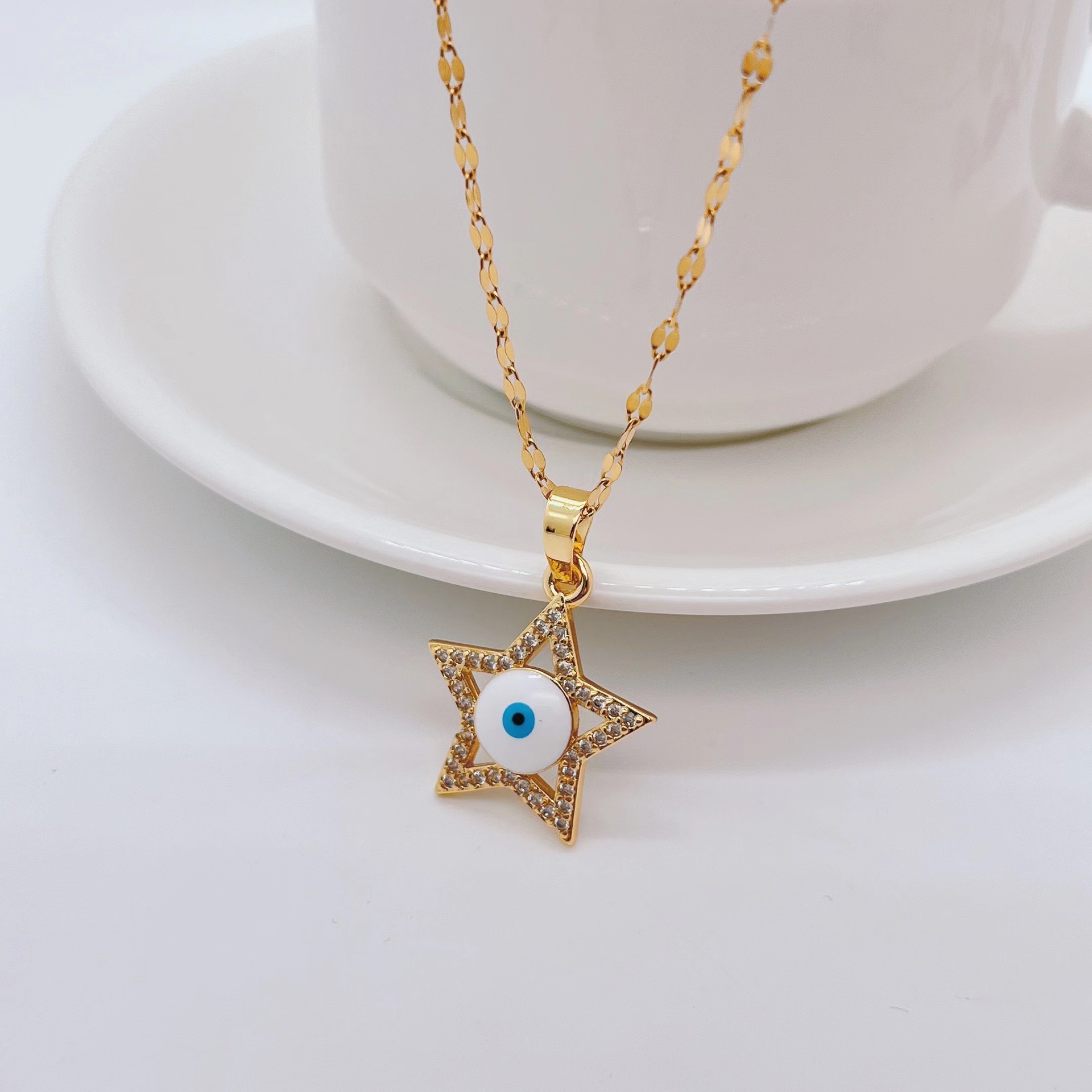 Fashion Round Devilu0027S Eye Heart Shape Titanium Steel Necklace Plating Rhinestone Stainless Steel