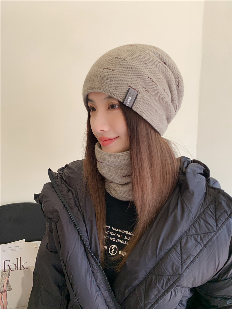 Women's Classic Style Solid Color Eaveless Wool Cap display picture 4