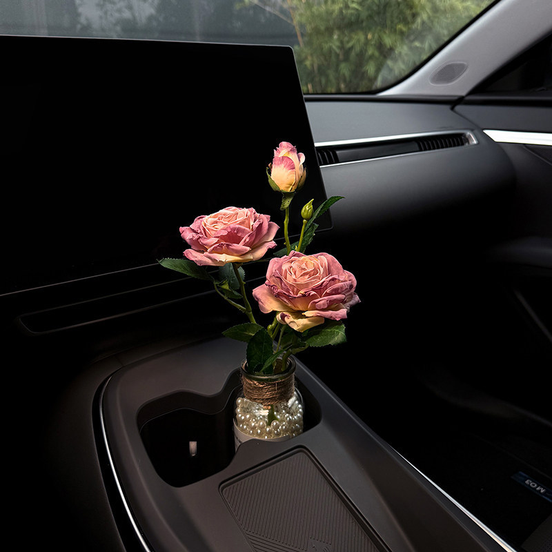 Car Ornaments, French-Style Oil Painting with Burnt Edges, Simulated Roses, Car Interior Decorations, Car Aromatherapy, Water Cup Holder Decoration, High-End for Women