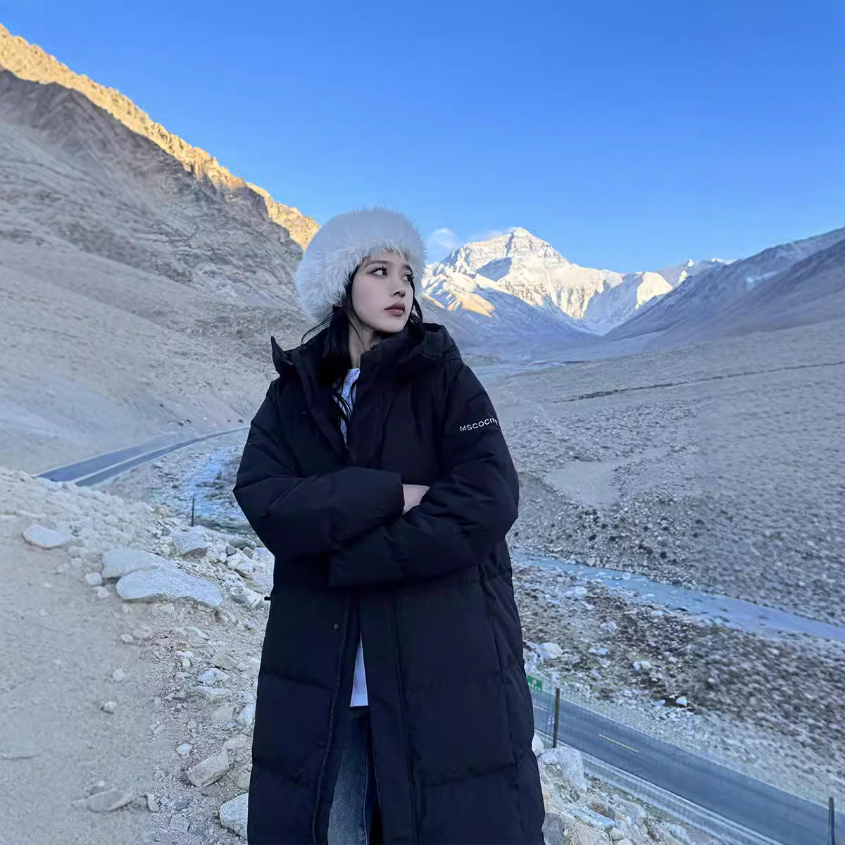 Cangzhou ropa de algodón para mujeres 2024 nueva chaqueta de algodón con capuz suelta coreana engrosada chaqueta de invierno de algodón de nicho