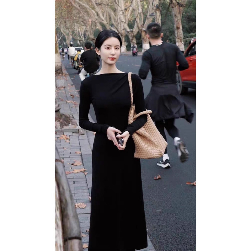 [Ready Stock] French Style Long Dress, High-End Early Autumn New Style, Simple and Elegant Hepburn Style Black Dress for Women