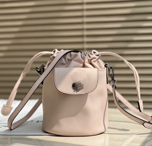 ���Ҵ�ُƷ�|  ������^��СţƤ ���KС���� ˮͰ��vip����朽�