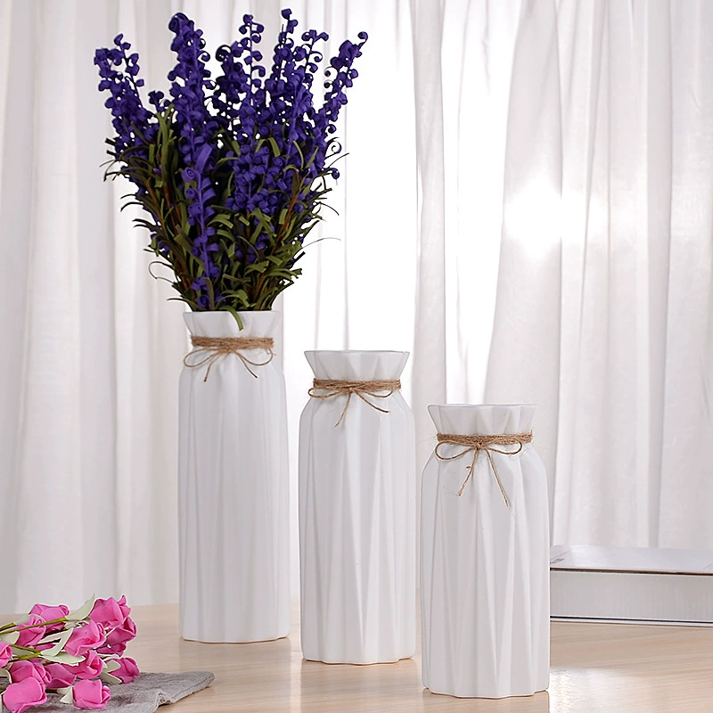 Минималистская креативная ваза Европейский стиль Украшение для гостиной Сухой цветок Керамическая вставка для цветов Украшение Современный домашний гидропонный набор цветов Белый