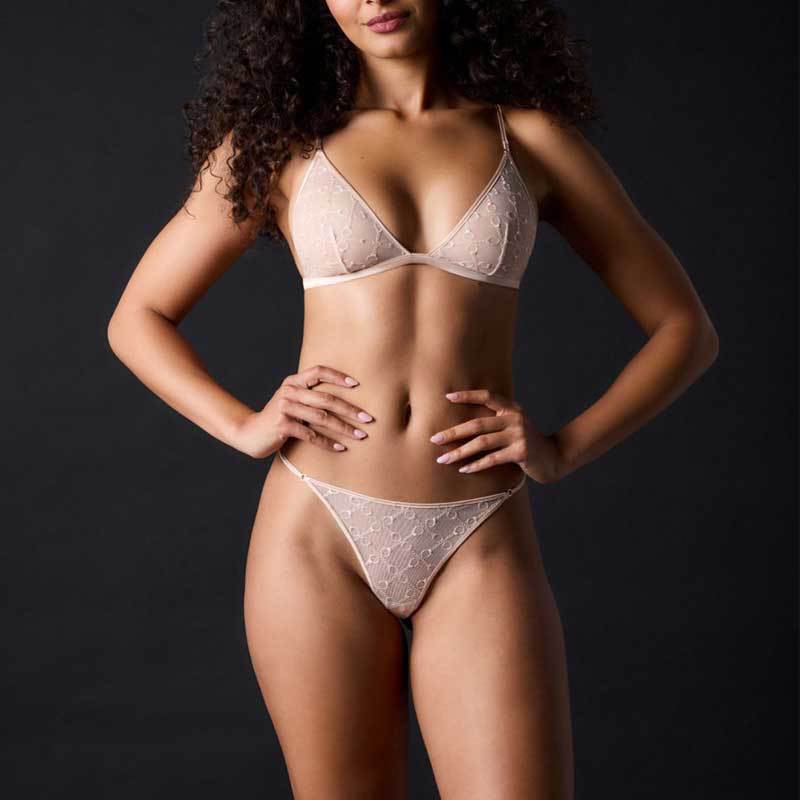 High-end Exquisite Mesh Sexy Beautiful Back Bra without Steel Ring Thong Sexy Triangle Cup Underwear Set Thin High-end Exquisite Mesh Sexy Beautiful Back Bra without Steel Ring Thong Sexy Triangle Cup Underwear Set Thin