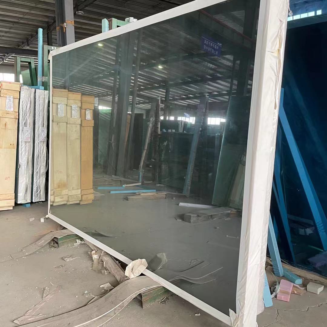 浮法玻璃原片 普白玻璃板 可切割磨边钢化3mm4mm5mm