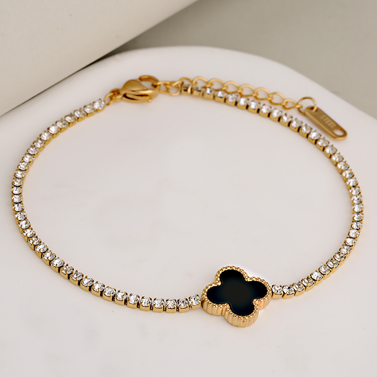 Prabangi vyriška apyrankė su dobilo lapais ir deimantais_voghion.com