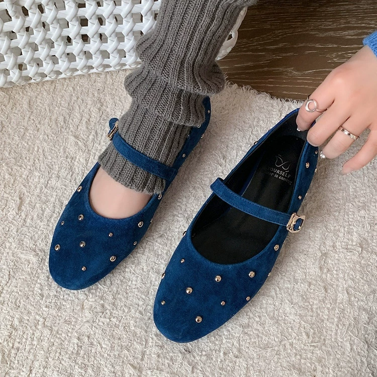 Гигантский хорошо носить ~ Кожаные заклепки с надписью Mary Jen обувь женская весна новая мода дикая плоская подошва и неглубокие туфли ~