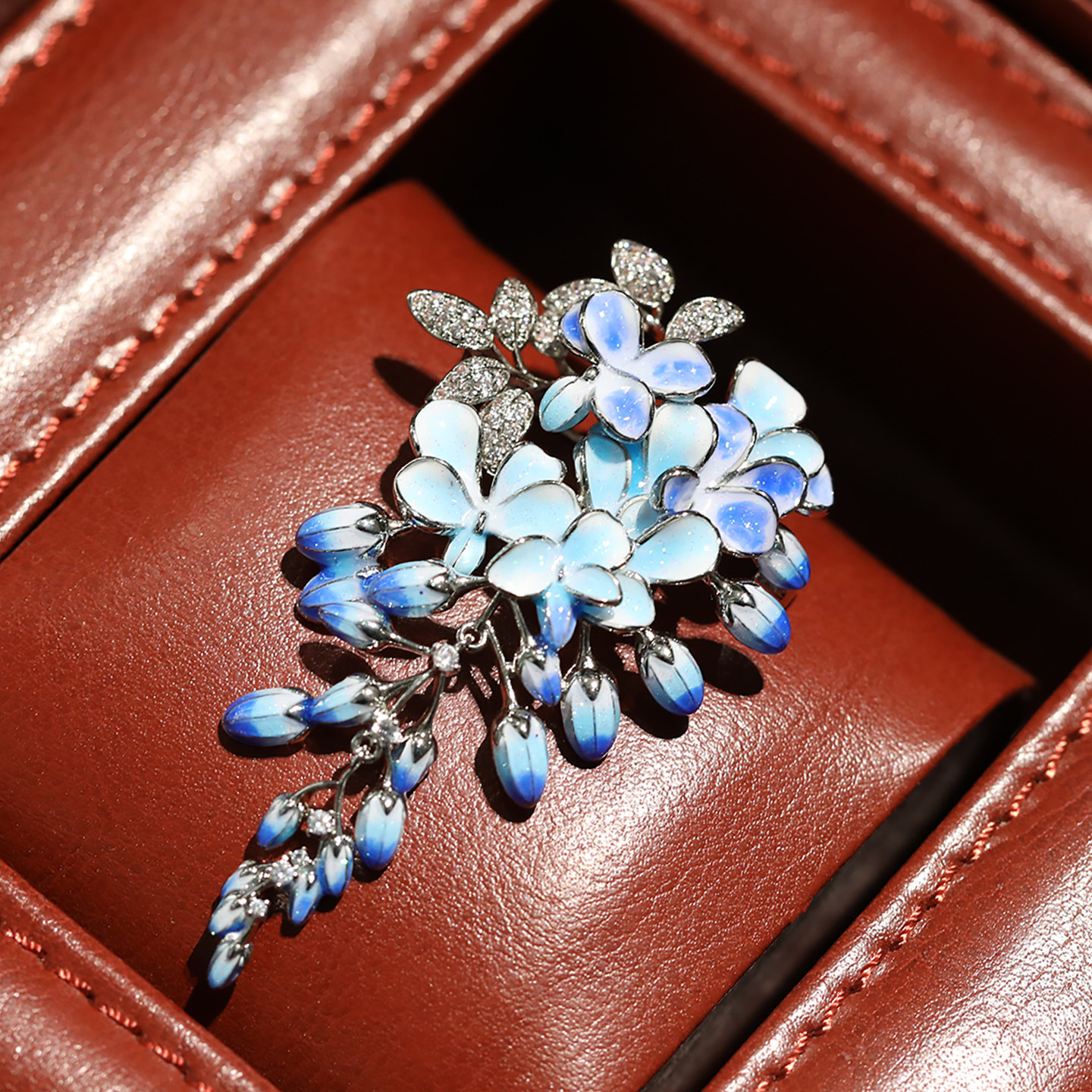 Xiliang Feizi Gaoding Series Original Design Purple Romantic Clothing Accessories Corsage Elegant Wisteria Brooch