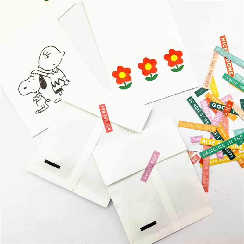 Bolsa de almacenamiento de papel estilo ins dibujos animados lindo impresión tamaño pequeño mini bolsa de papel decoración accesorios bolsa de regalo