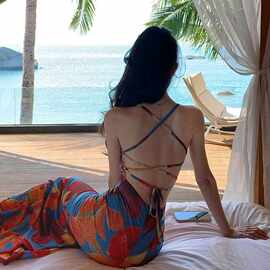 夏季旅行度假风氛围感后背绑带露背露肩连衣裙女包臀沙滩裙长裙子
