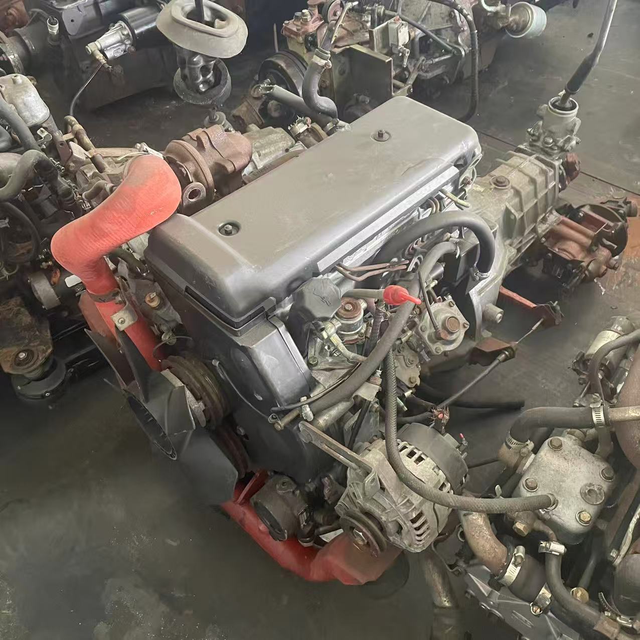 Iveco 2.8T SOFIM8140 Baodi Deyi Turin V Chaoyue Yuejin Datong V80 engine