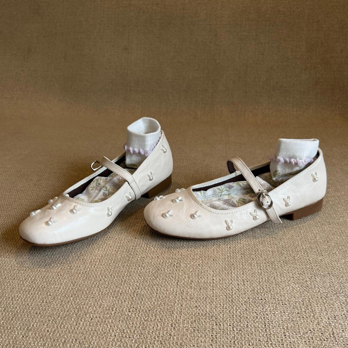 Versión de piel de oveja ~ estilo francés de noche viento perla conejo con una palabra con zapatos de mujer retrógrados superficiales zapatos de cuero único plano