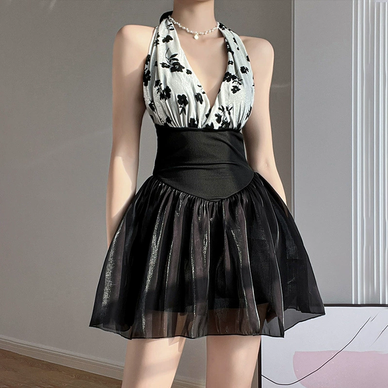 2024 новый купальный костюм женский живот, свободная шея, плоская угловая юбка, сексуальный отдых без спинки, спа-купальник