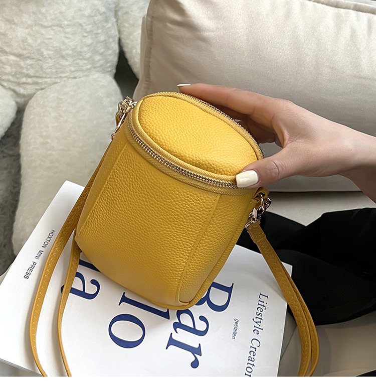 294g Weight Polyester Lining Material Sewing Thread Fashion Element Zipper Closure Type Single Shoulder Strap Strap Type Crossbody Bag Bags Type Casual Occasion Genuine leather Material Solid Color Pattern All Seasons Season Women's Gender Streetwear Style Shell Shape Women's Solid Color Genuine Leather Sewing Thread Zipper Phone Wallets 15