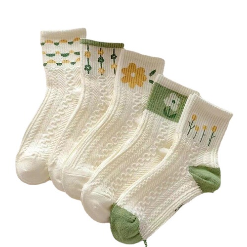 Socks autumn and winter women's mid-tube new ins trendy Japanese style fresh small flower mid-waist student Korean version women's stockings
