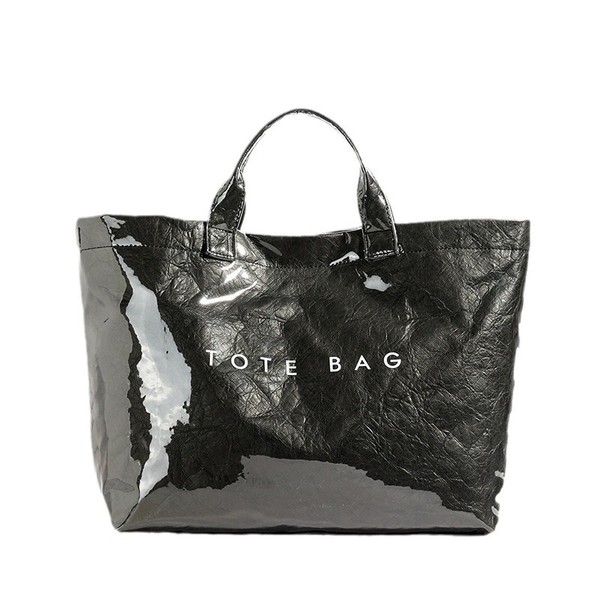 Retro waterproof capacious leather one-shoulder bag