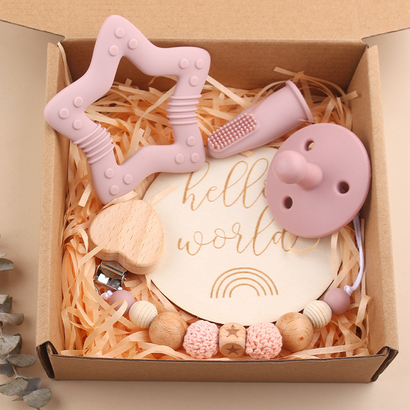 Nuevo bebé dibujos animados penta-planta de hayaja goma de bambú arco correa de cabello calmante tetina cadena set de cinco piezas