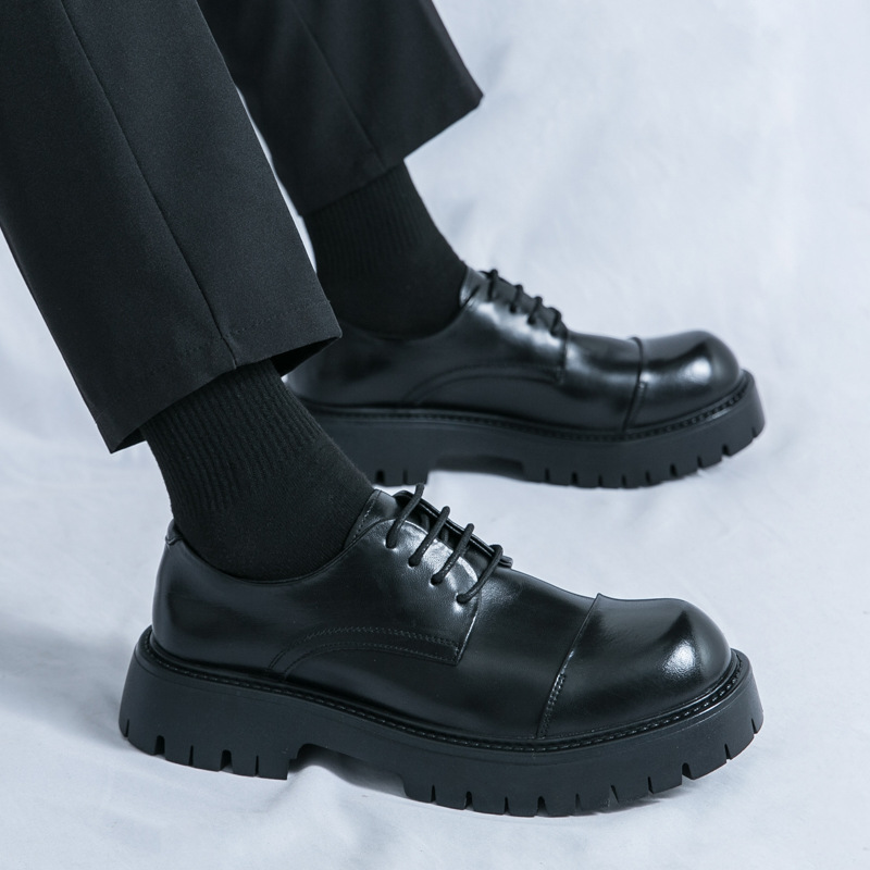 Gran tamaño transfronterizo de primavera y otoño nuevos zapatos de cuero de moda para hombres zapatos de derby de suela gruesa de moda británica zapatos de hombre un cabello