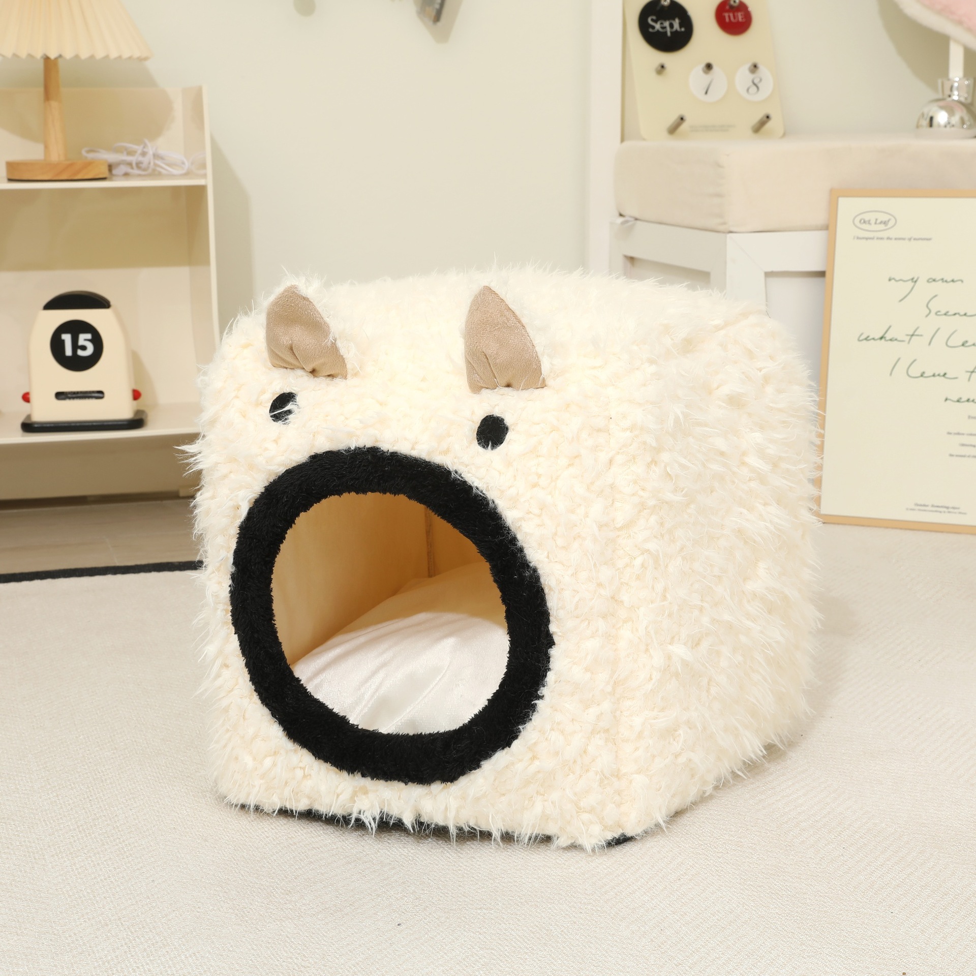 Peluche para mascotas, orejas de gato, nido cuadrado tridimensional, cojín desmontable, cama para mascotas, perrera cálida, nido para gatos semicerrado