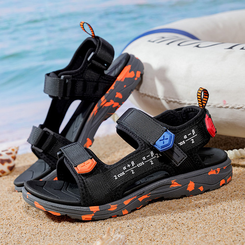 Factory direct supply of boys' sandals summer new children's beach shoes wholesale soft bottom boys' non-slip sandals cross-border
