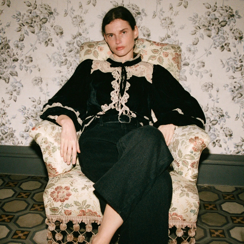 Nanyou Shirt High-End Palace Style Retro Lace Hollow Embroidery Lace Trim Velvet Tie Shirt Top New Style