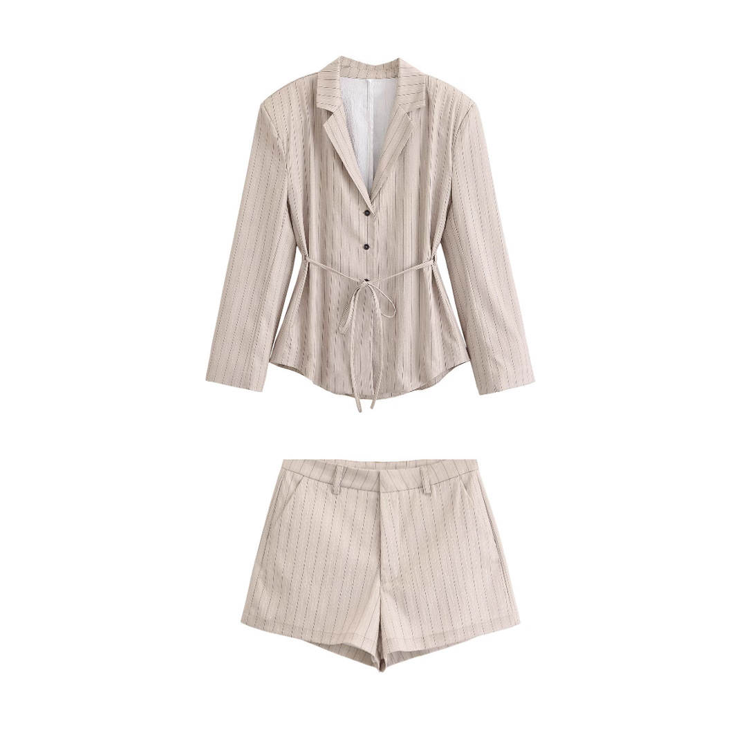 Ensemble tailleur d'été décontracté GraceChic Za pour femme, style européen et américain, coupe cintrée, blazer avec ceinture et mini-short à cravate._voghion.com