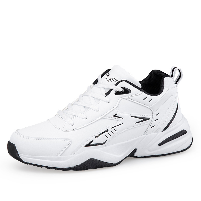 Una nueva zapatilla de cuero de tamaño grande de otoño para hombres, zapatos de viaje de moda antideslizantes y resistentes al desgaste