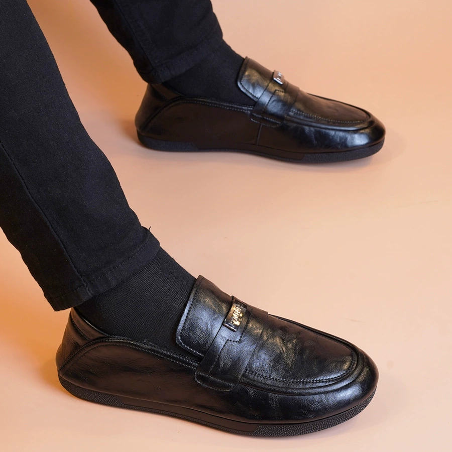 Весенне-осенняя новая мужская обувь, деловая повседневная обувь на мягкой подошве с мягкой поверхностью, модные универсальные лоферы из воловьей кожи, кожаные туфли, элитные мужские туфли