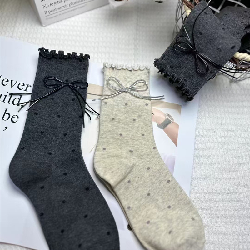 Spring and Autumn New Products Socks Korean-style Belt Butterfly Women's Mid-tube Socks Sweet All-match Poll Dot Stacking Socks Cotton Breathable Spring and Autumn New Products Socks Korean-style Belt Butterfly Women's Mid-tube Socks Sweet All-match Poll Dot Stacking Socks Cotton Breathable