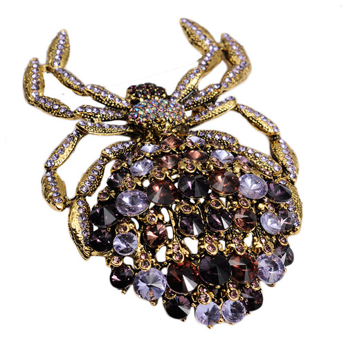 New eBay listing: Vintage European and American-style spider brooch—creative, oversized insect-inspired corsage, trendy accessory, and collar pin—wholesale available
