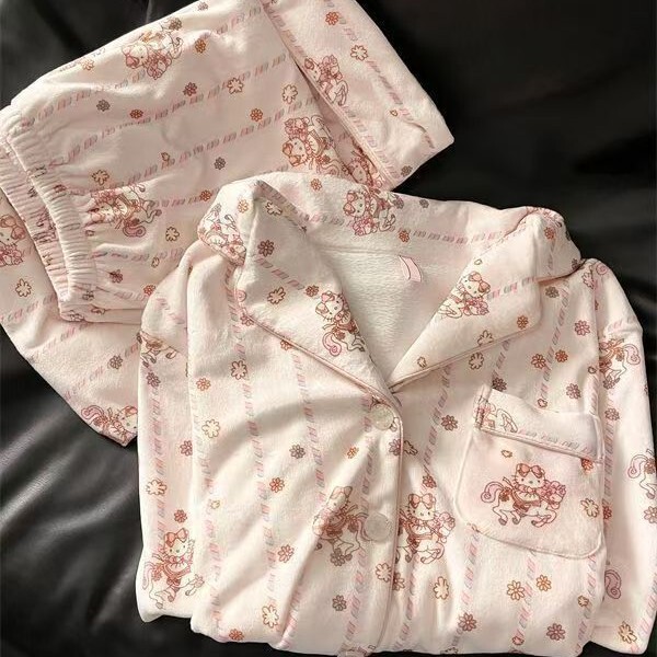 Sweet Cartoon Hello Kitty Pajamas for Women, Autumn and Winter Warm Thickened Velvet Set, Internet Celebrity Beautiful Girl Homewear