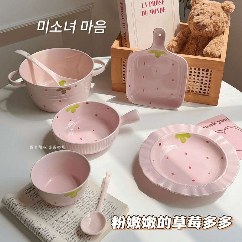 Ins Style Strawberry Ceramic Dishes Household Hand-Held Plate Instant Noodle Bowl 2024 High-Value Tableware and Dishes Set