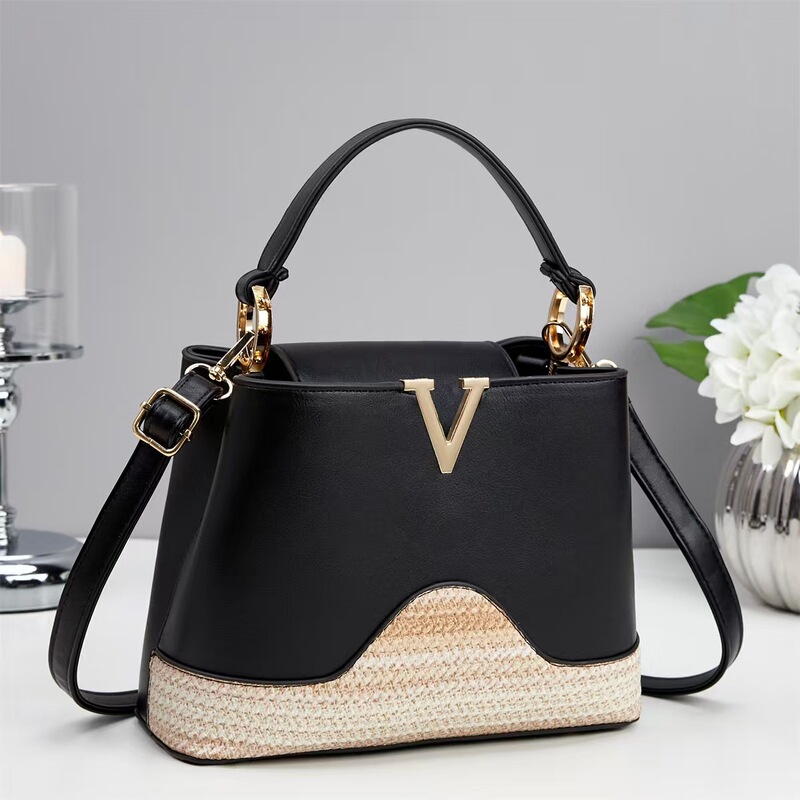 V-Shaped Bucket Bag 2025 New Pu Texture Woven Small Square Bag for Women, Versatile, Fashionable and Niche Design, Can Be Worn Cross-Body